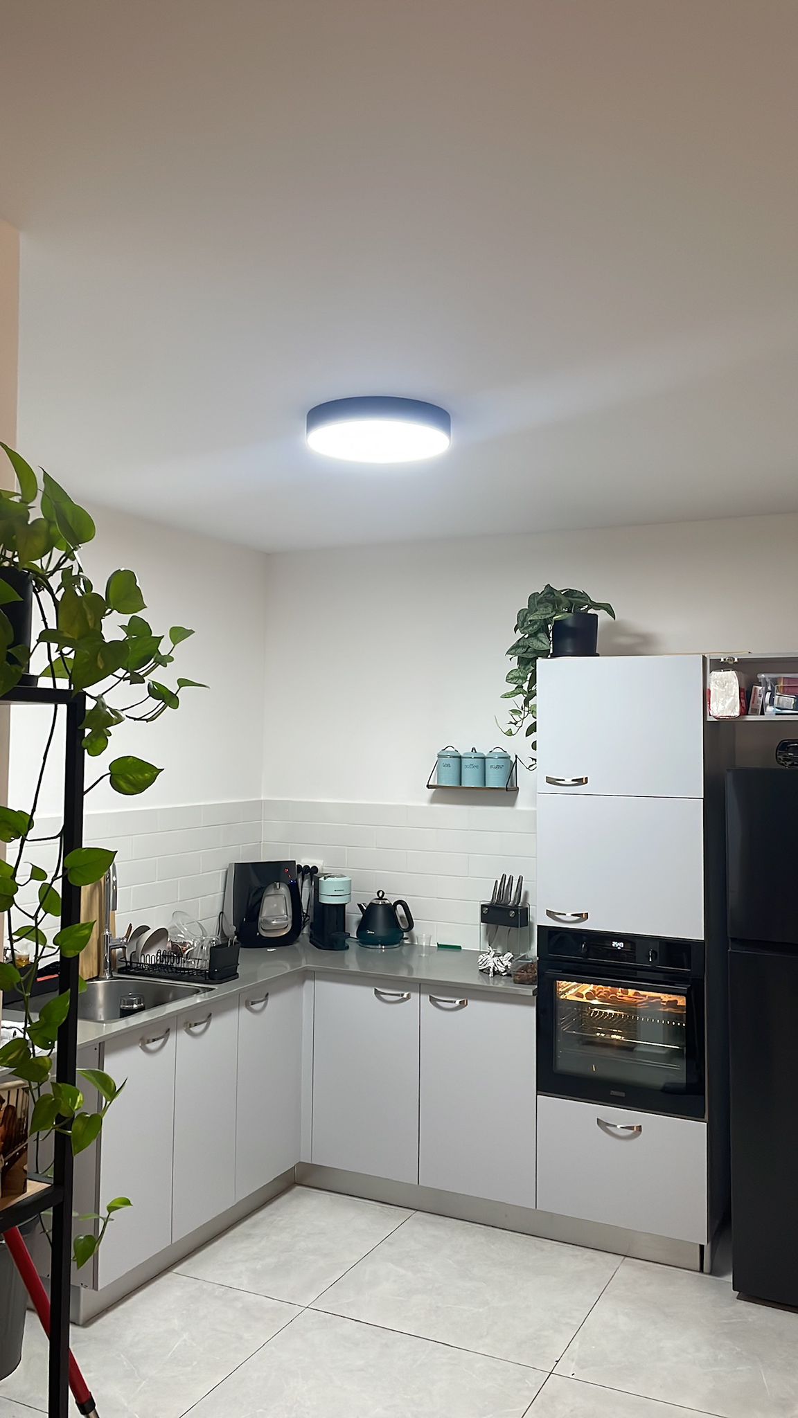 החלפת גופי תאורה